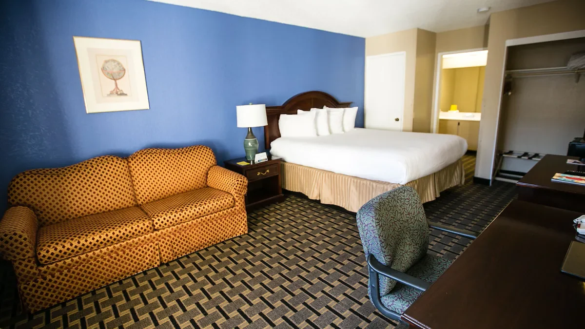 22 Orange County Romantic Hotels With Jacuzzi Room 2024   Anaheim Carriage Inn Edited.webp